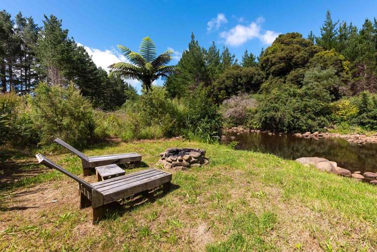 1312 Wekaweka Road Waimamaku_14