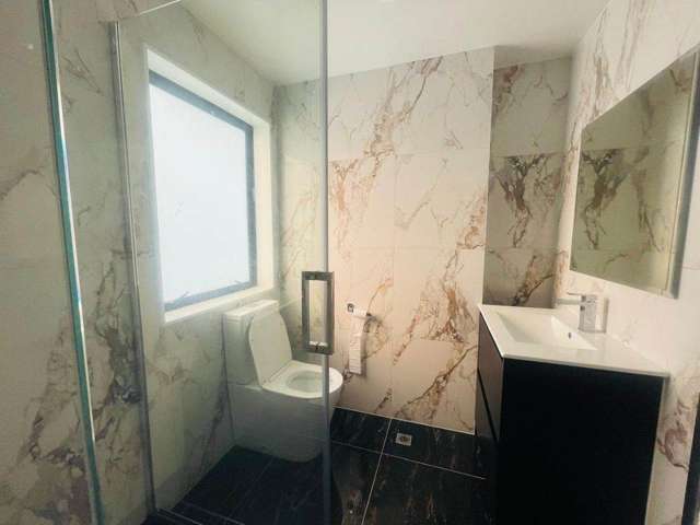 10B Benton Place Manurewa_4