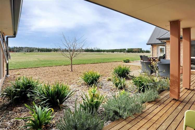 2195 South Eyre Road West Eyreton_17