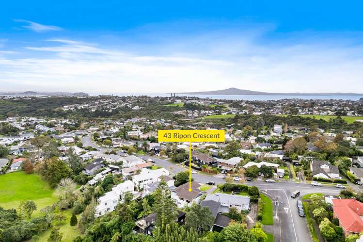 43 Ripon Crescent Meadowbank_23