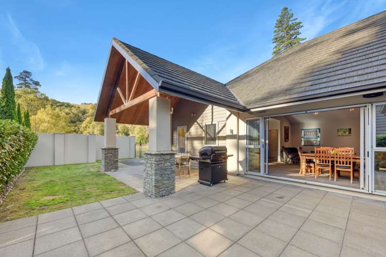 27 Montebello Avenue Stoke_21