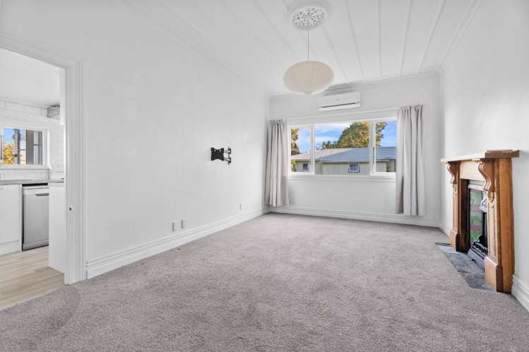 52 Dean Street 10031_3