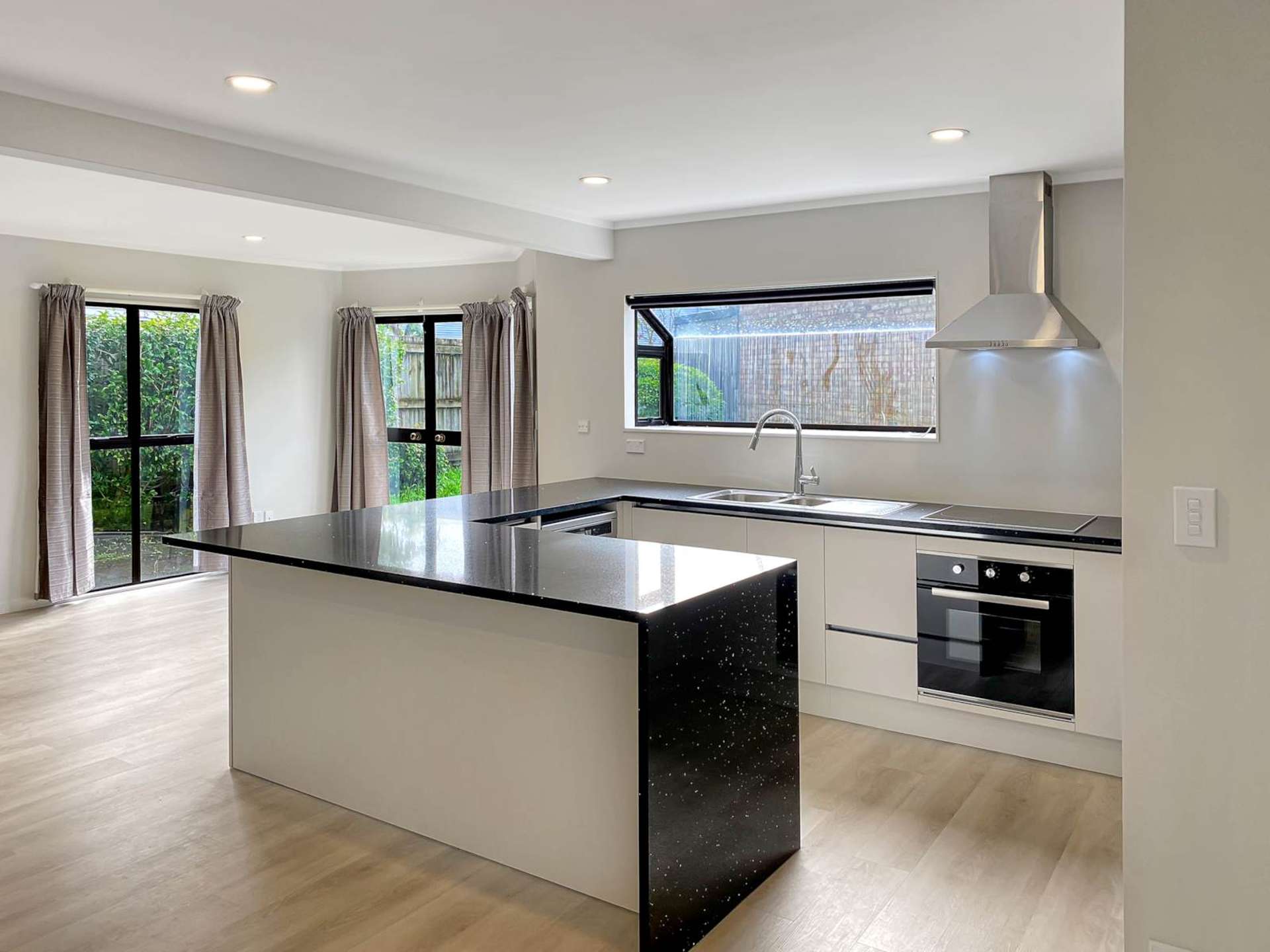 74c Saint Vincent Avenue Remuera_0