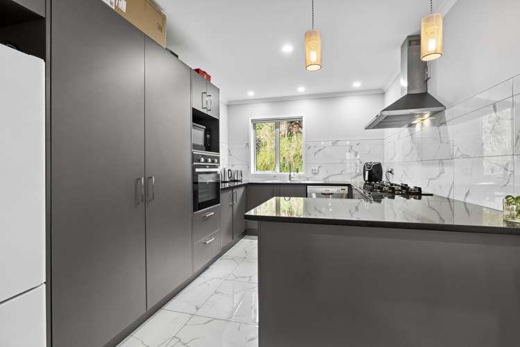 13a Frederick Place Whalers Gate_2