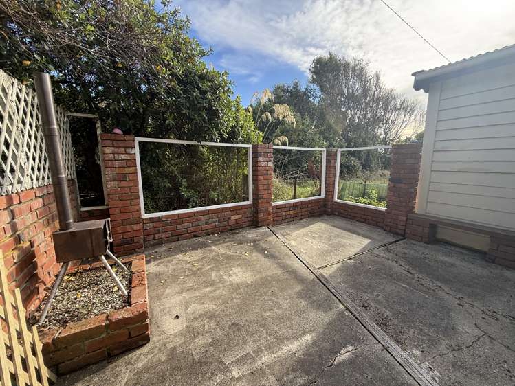 9 Rimu Street Kaka Point_15