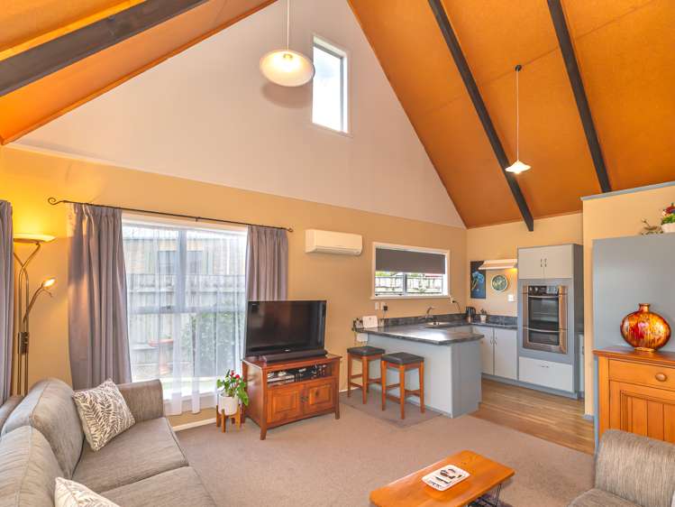 8a Broadbelt Grove Levin_5