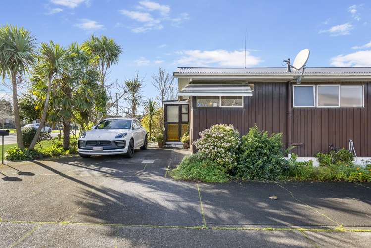 1/67 Abbotts Way Remuera_1