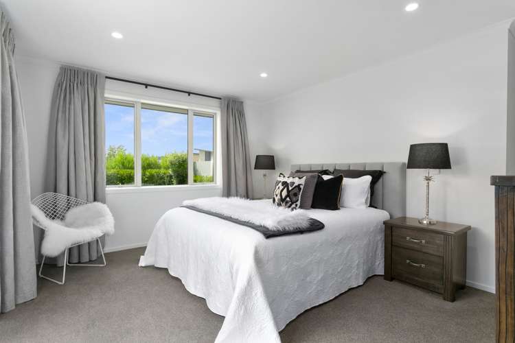 20 Alan Livingston Drive Cambridge_8