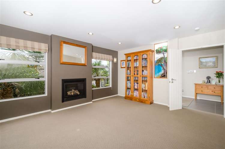 2 Lemon Grove Lane Greenhithe_17