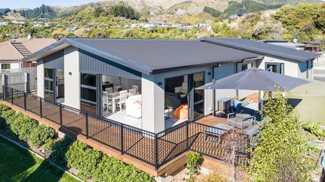An Opulent Retreat in Pohara