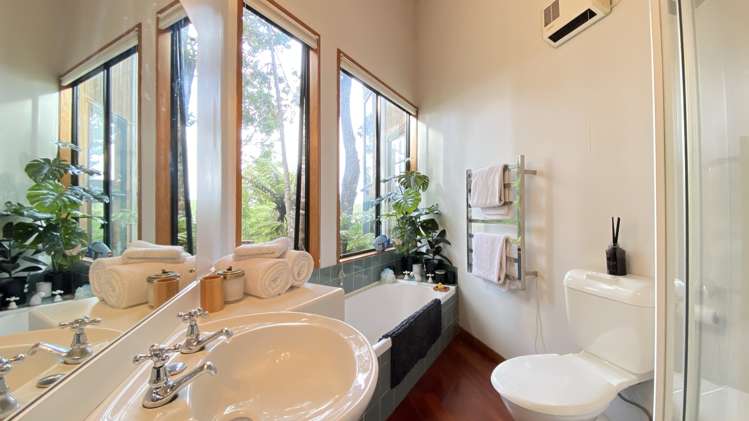 31 York Road Titirangi_15
