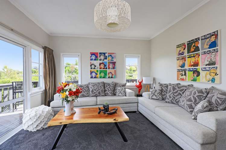 6 Guys Hill Road Hospital Hill_1