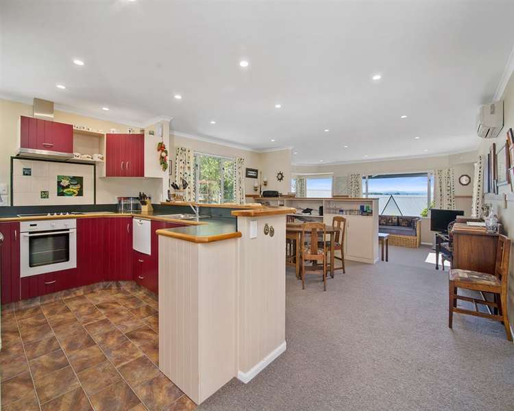 13 Pataka Road Taupo_4