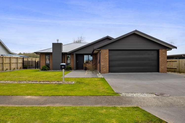 6 Montague Grove Stratford_27