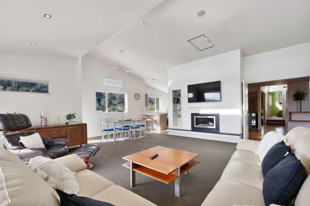 1 Emerald Lane Cashmere_1