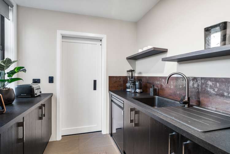 37 Vernon Drive Lincoln_10