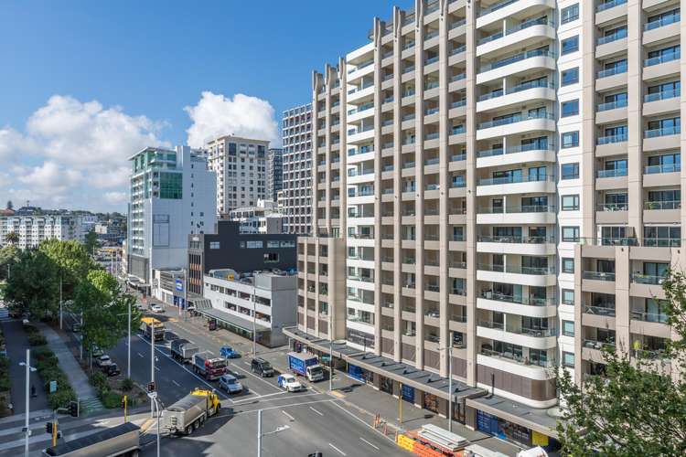 812/30 Beach Road Auckland Central_7