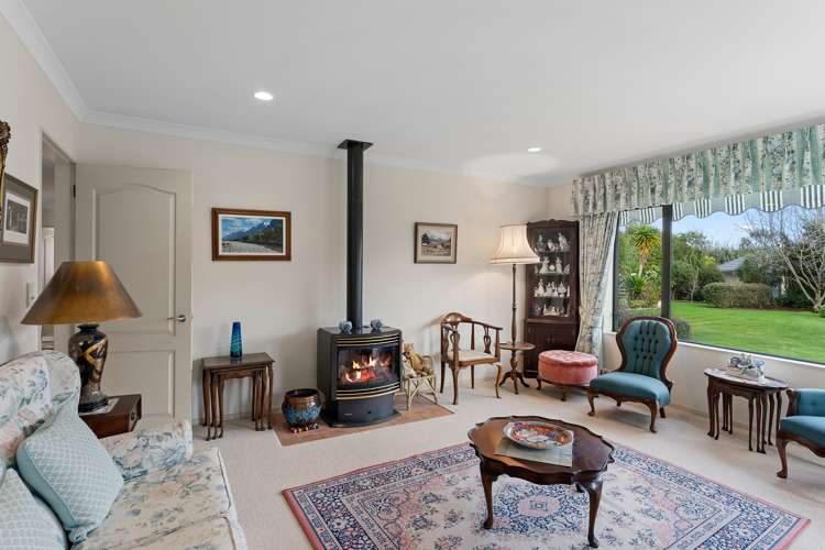 5 West Peak Way Otaki_8