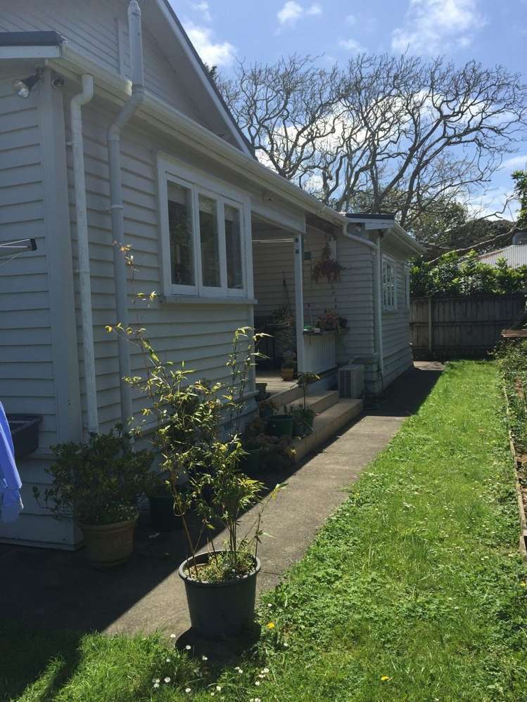 21 Crown Street Royal Oak_8