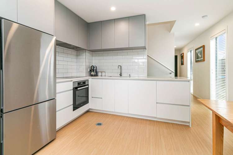 638 Massey Road_5