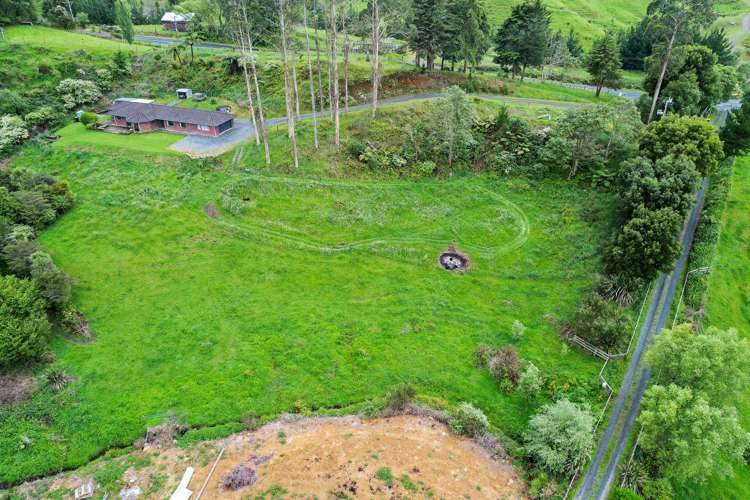 363 Limeworks Loop Road Te Pahu_36