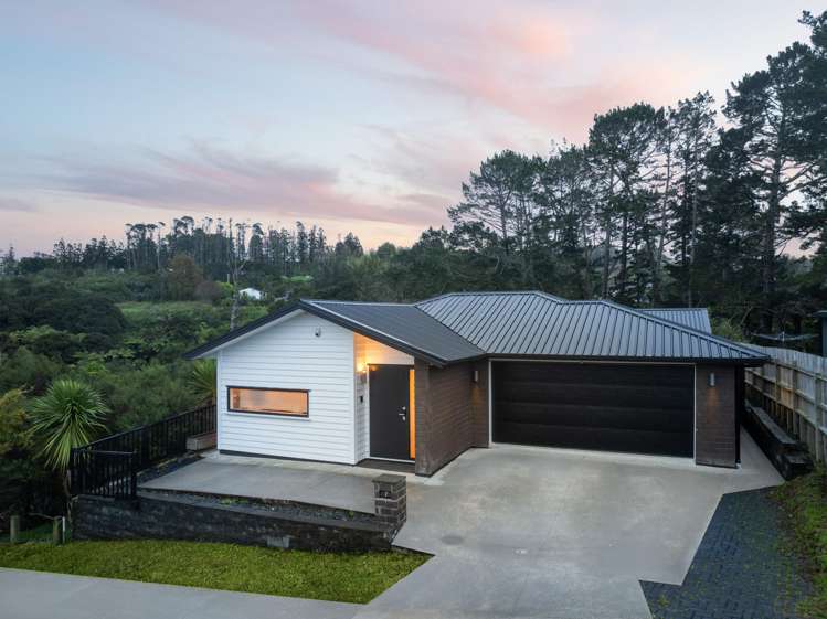 7 Kaimai Avenue Massey_22