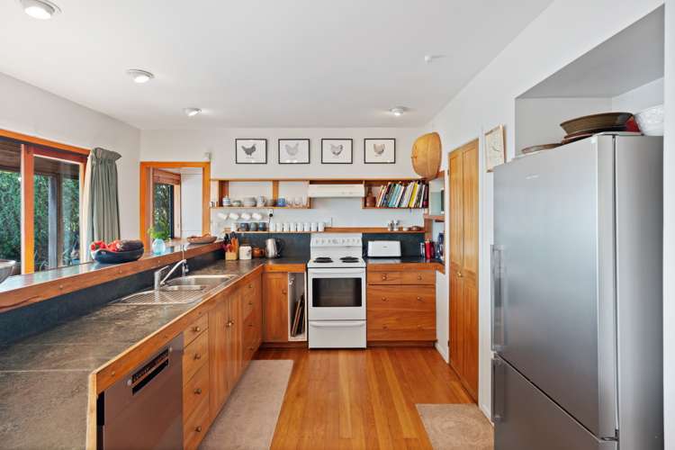 191 Ocean View Road Oneroa_14