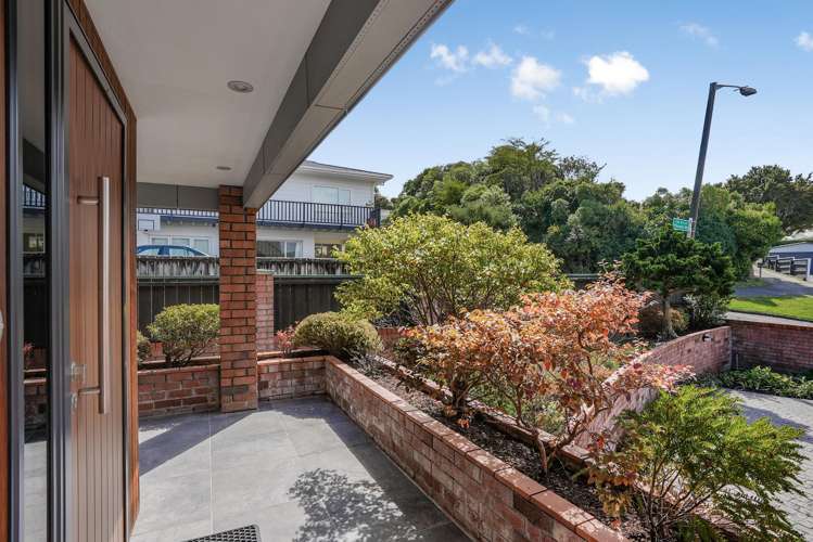 59 Miromiro Road Normandale_24