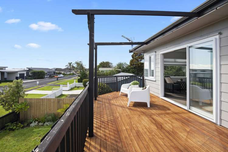 11 Crispe Road Clarks Beach_18