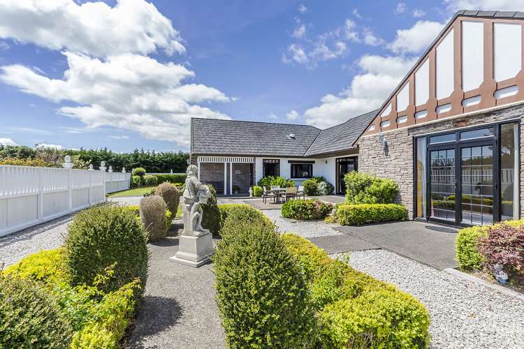 31 Gladys Scott Place Tawa_24