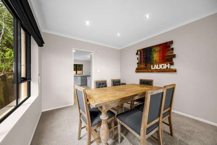 1 Waldorf Crescent_5