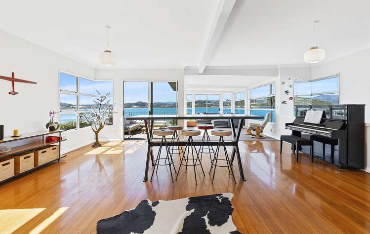 273 Queens Drive Lyall Bay_1