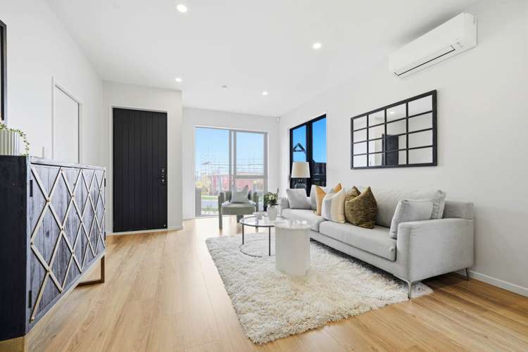 61 Picnic Point Road Hobsonville_11