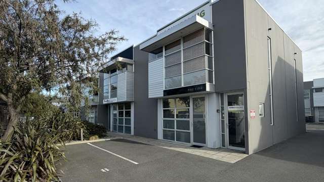 6/27 Waterman Place Ferrymead_1