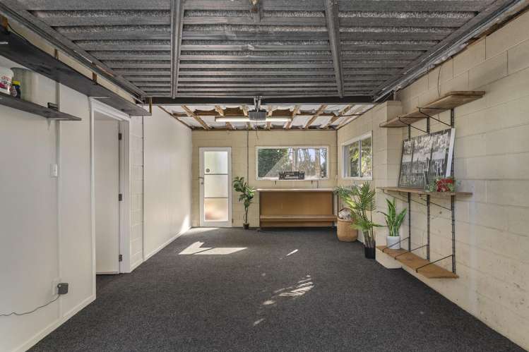 23 St Leonards Road Kelston_18