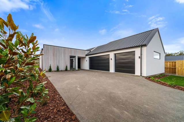 Premium New Build with Triple-Car Garaging