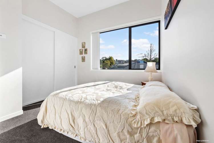 3/4165 Great North Road Glen Eden_9