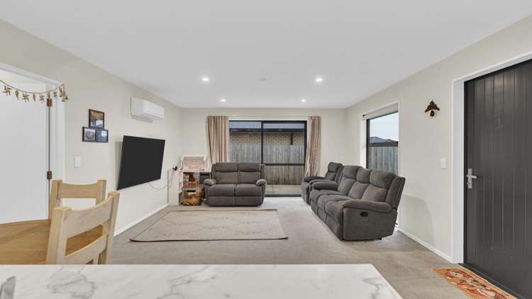 80 Avanda Avenue_3