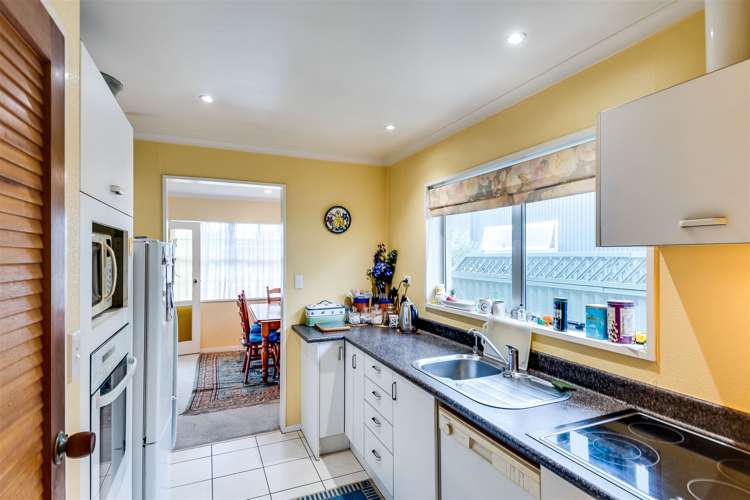 22 Roskilda Crescent Taradale_6