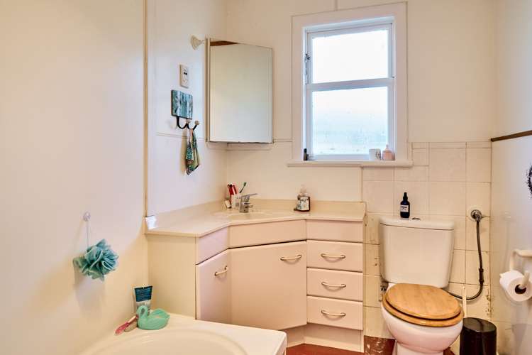 23 Frederick Street Wainuiomata_11