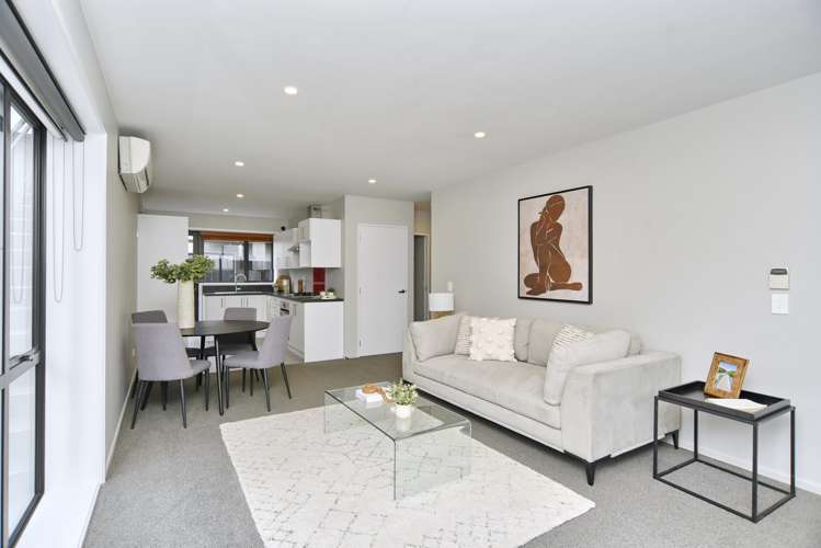 8/31 Buffon Street Waltham_5