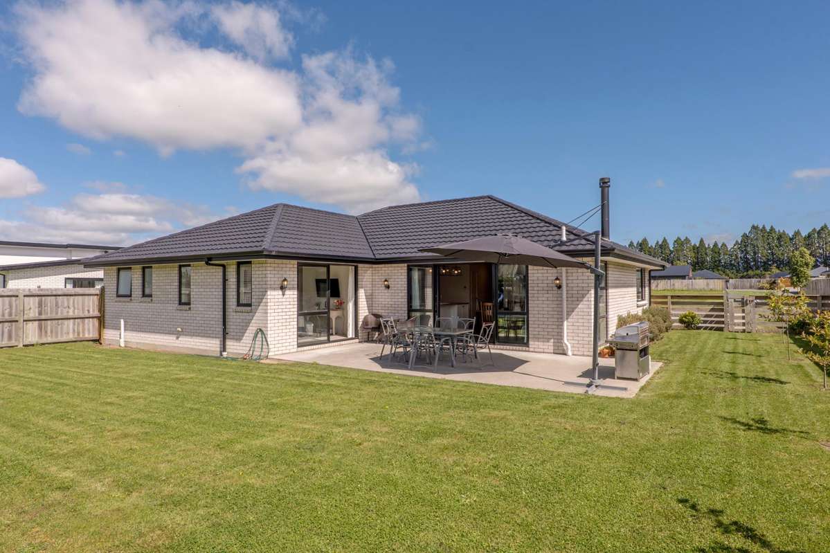 16 Memorial Crescent_0