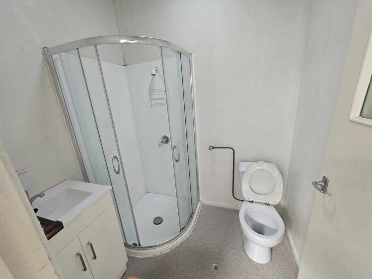 8 Queen Street Wainuiomata_6