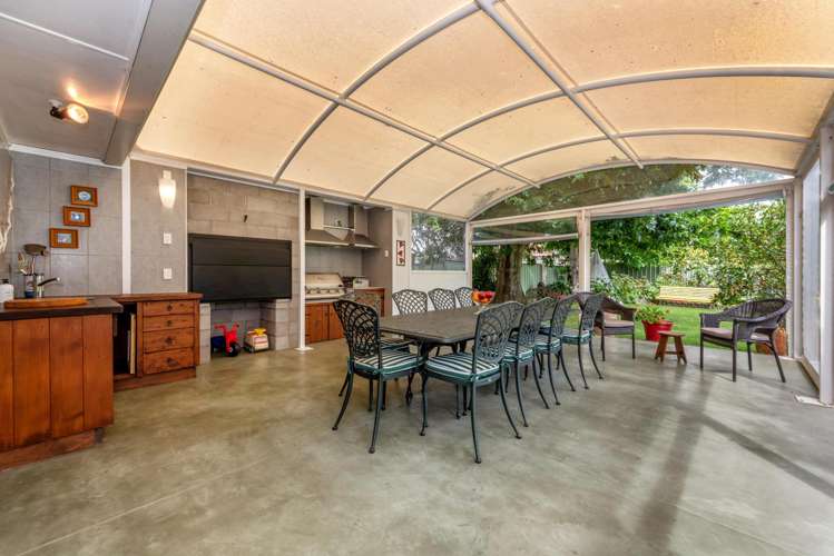 15 Janet Street Sunnyhills_14