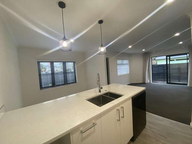 7 Forest Glen Orewa_3