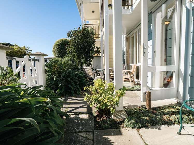 85C Beach Road Akaroa_8