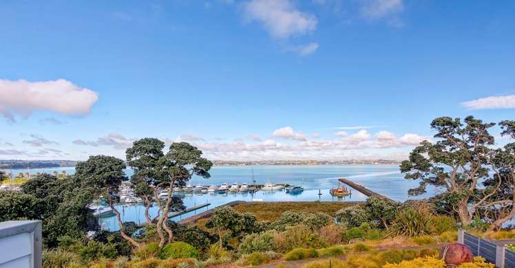 75 Pine Harbour Parade Beachlands_24