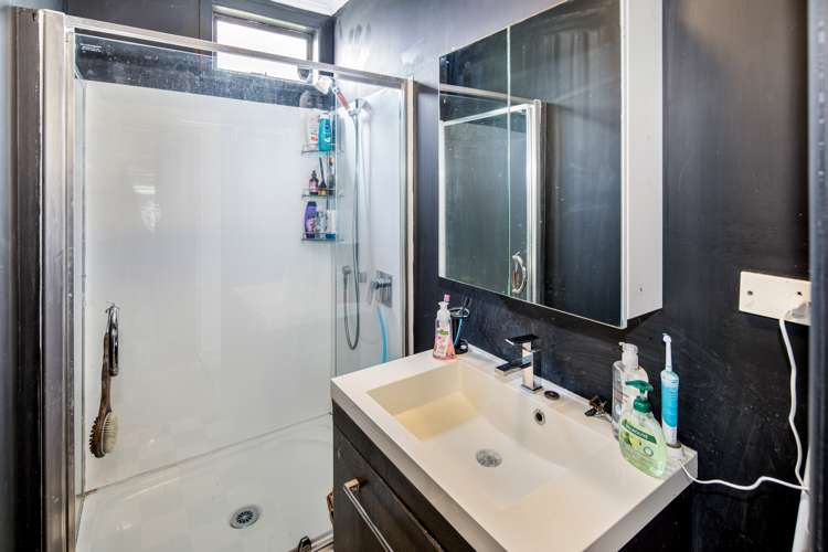 17 Chilka Street Berhampore_11