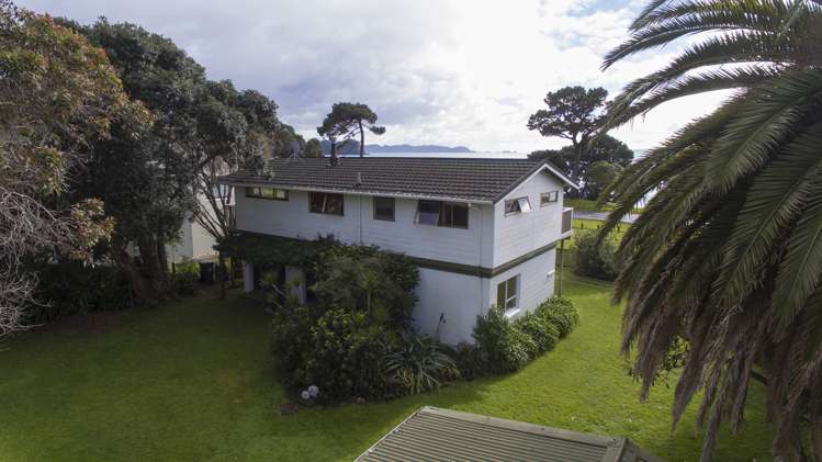 3 Harsant Avenue Hahei_5