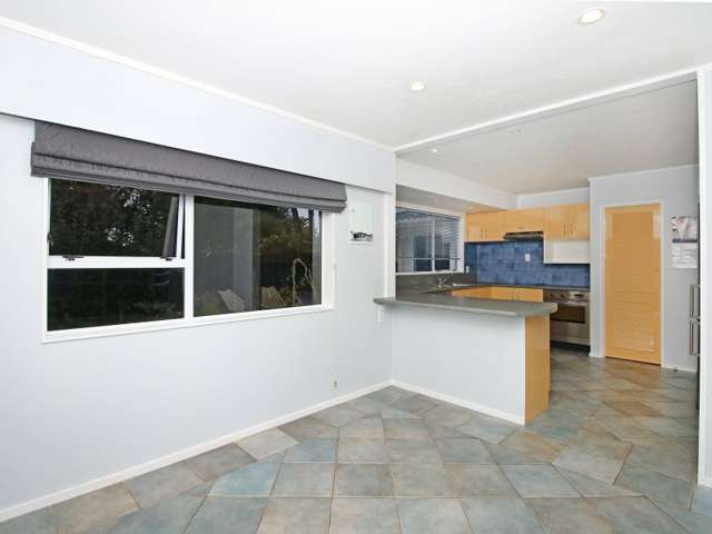 6 Truscott Grove Awapuni_2